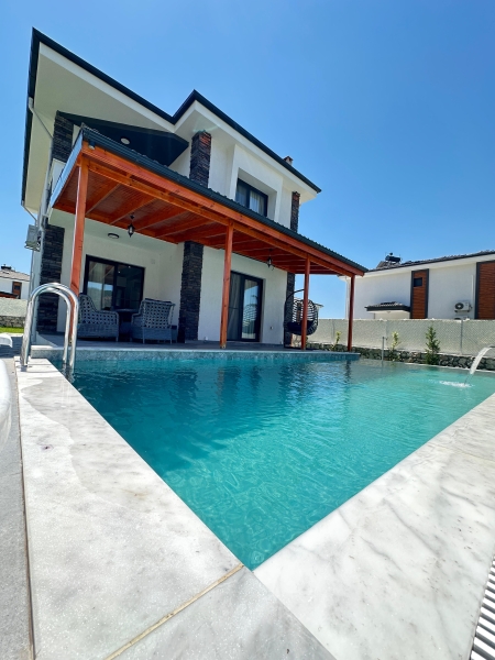 Villa Aura